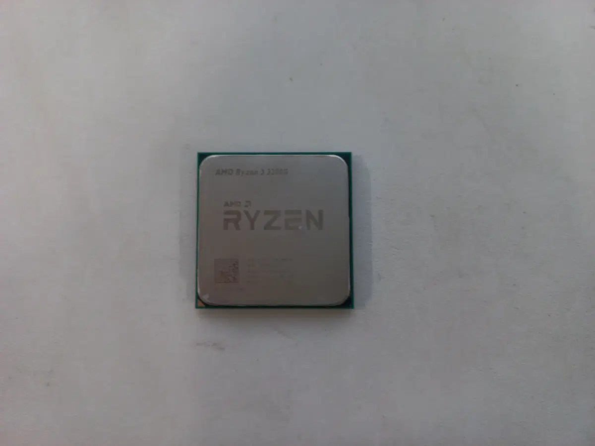 AMD 라이젠3 3200G (피카소)